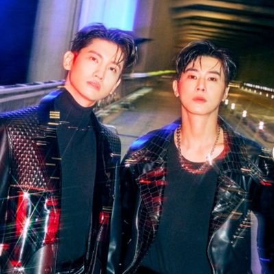 ユノとチャンミンが好き。東方神起が大好きです。永遠に東方神起号の乗客。下車するつもりはありません。基本去る者は追わない性格です。過去の方には興味はありません。ユノとチャンミンといつか会話できる事を夢見て韓国語勉強中。
Fan account