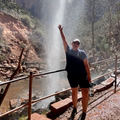 eelizabeth97's profile picture. imagine that