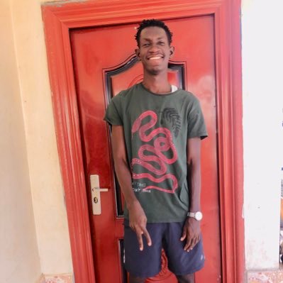 a young baller from gambia 🇬🇲 single try to meet new friends follow me I also follow back Dm Me