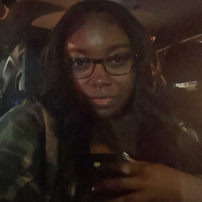 EssenceeeL's profile picture. mrs. right4you 😘
