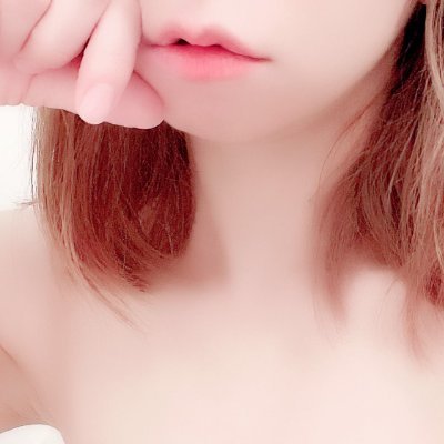 美容学校卒 24/153/42/D 😋関西で活動中のフリーモデルです♥️睫毛より下の毛ありません💋💄グラビア、AV (コスプレ・SM・フェチ・複数・NN…など幅広く対応可。販売も個撮もok!) 同業のお友達欲しい🥺お仕事のご依頼はDMにて🥹👐💗