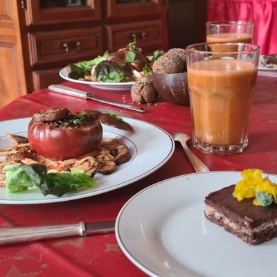 newsangel's profile picture. 🥳28 years old