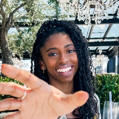 Actress // figuring out my elevated, ✨grown woman✨life & style. // 🕊️Hebrew 13:8 // BB + Black Housewives enthusiast