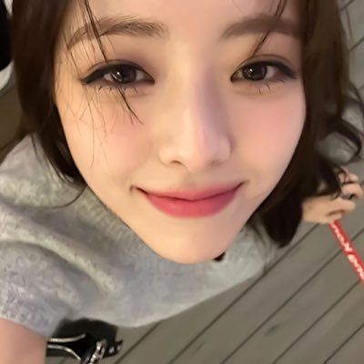 lovebynajaemin's profile picture. writing account soon