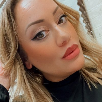 MrsFeast_Drama's profile picture. Drama Teacher & Head of Year 10