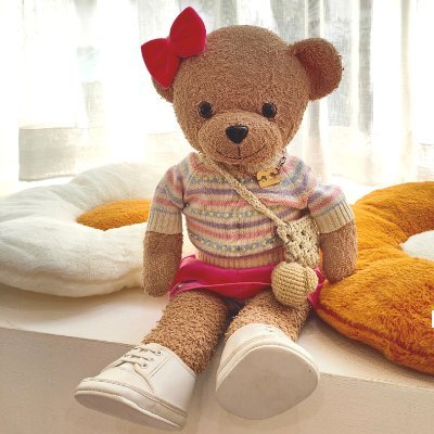 Little bear born in 2013. Enjoys scones, dressing up, café & travel. https://t.co/VryNIQyiOI