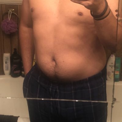 thatkidfrance's profile picture. 30 | Bicurious | Welcome to my page | I am a shy and discreet mass of repressed sexual energy | Maybe you can help me explore a little bit 🤷🏽‍♂️