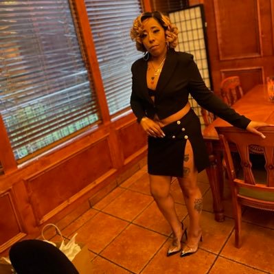 1Shabryl's profile picture. 