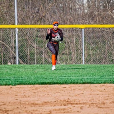 Softball🥎 ‘24| CF/UTL | Lefty slapper | @Gators18u_Lloyd |