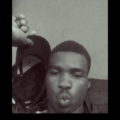 Cuul_vibes's profile picture. just being me.....