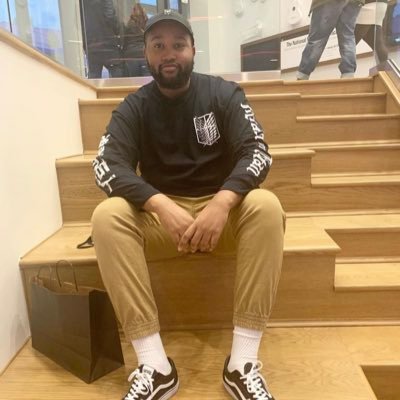 Backup Account. God & Music | 1914 🤘🏾| Eagles Lakers & Kentucky basketball fan | Nerd | APSU Alum | Crocs | #IgnoreIgnorance | @theblerdmindpod🎙