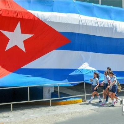 Una cubana más que lucha por su patria, al servicio de la Revolución.