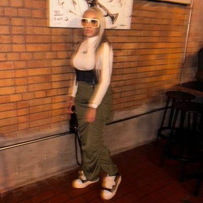 TheonlyPhee's profile picture. I guess I’m supposed to talk here? This my burner.