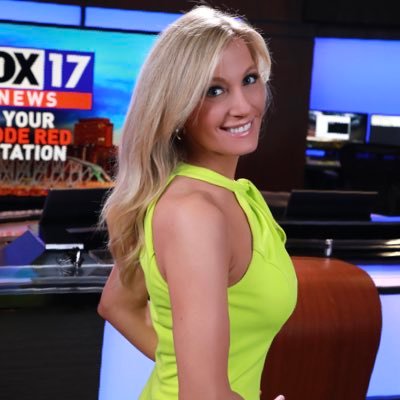 Anchor/Investigative Reporter @foxnashville 🎤Spirited storyteller🔥Helping give a voice to the voiceless🙏🏻 Prob somewhere laughing too loud 🏃🏼‍♀️ ✨