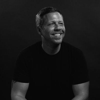 Technology Sales. AdTech & MarTech Platforms Expert. Former @LoyolaMLAX Player. Big time Batman enthusiast.
Opinions are my own.