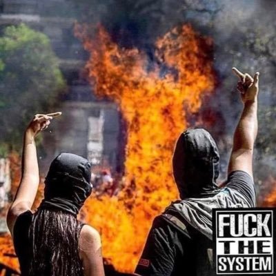 jemjemsisi1's profile picture. 👊🏽 fini le temps des oppresseurs passe la main aux opprimées 👊🏽