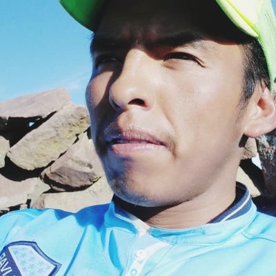 @Bolivar_Oficial 33 VECES CAMPEÓN ⚽😭 @marceloclaure Vamos PorEl título34 @Argentina ¡TRICAMPEÓN😭!🌍