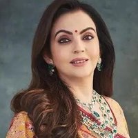 नीता अंबानी 🇮🇳 (Parody)(@neetaambani_) 's Twitter Profile Photo