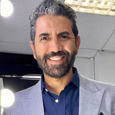 Periodista, reportero, contador de historias y presentador de radio y Tv. Amante tanto del café y el vino como de los aeropuertos. Opinión a título personal