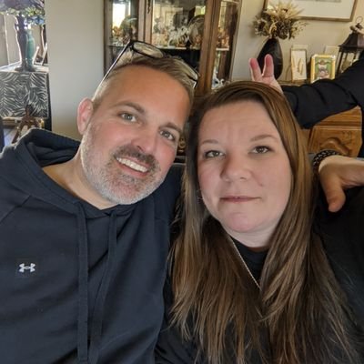 klivingston78's profile picture. 