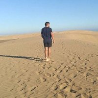 R (@11rf9) 's Twitter Profile
