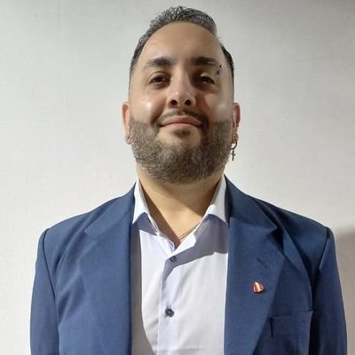 Licenciado en Periodismo, hincha de Independiente 👹 , orgulloso de ser Argentino 🇦🇷 , aguante Messi y que viva el fútbol. 10⭐️⭐️⭐️