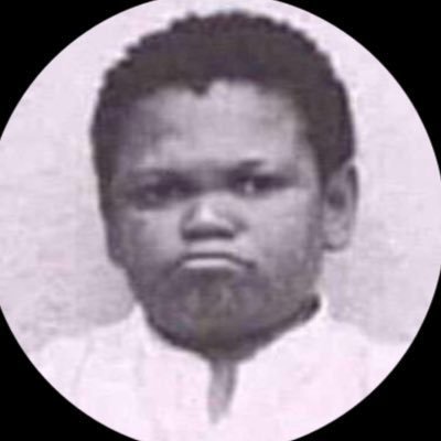 RueThomson's profile picture. Don’t get too comfortable but relax🥱