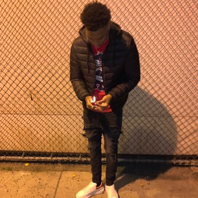 taketherisk04's profile picture. 