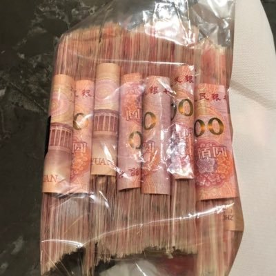 JlaRmbi's profile picture. 100%真实发货，需要的私信，别问能不能过验钞机，假钞是过不了验钞机的，说能过的都是骗子，说能走闲 鱼手持身份证自拍的也是骗子，在我们这里可以接受新 客户一切验证，发货后再付款，可拍现场打包视频，可对着客户聊天记录拍设备制作过程验证视频。