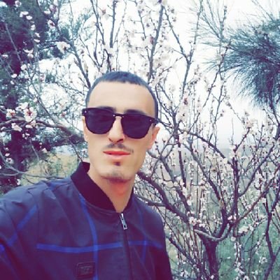 اللهم صل على محمد وعلى ال محمد كما صليت على ابراهيم وعلى ال ابراهيم انك حميد مجيد وبارك على محمد كما باركت على ابراهيم وعلى ال ابراهيم انك حميد مجيد