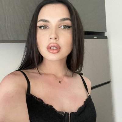 Kelly0427775936's profile picture. Aｅｓｔｈｅｔｉｃ🖤
Lifestyle |Fashion|Luxury|Travel|Beauty|
🤍 Influencer | Content Creator 🤍
"Whoever is happy will make
others happy too."