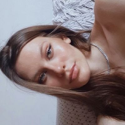 laisyvrden's profile picture. 