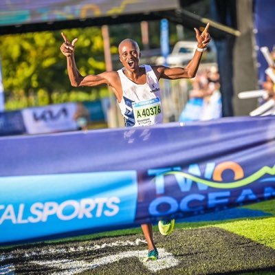 Two Oceans Champ🏆 42km 2hr 14mins ASICS FRONTRUNNER ENTSIKA AC.