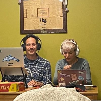 👾 Building educational games and taking names @lockpick_games
🎥 Watch me wear wigs and build in public: https://t.co/lRllfe4ffq