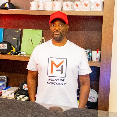 Street Apparel for Hustlers. Instagram @hustlehardza #hustlemode #hustle #thehustle #streetwear #streetstyle owned by @stanleyncubesa