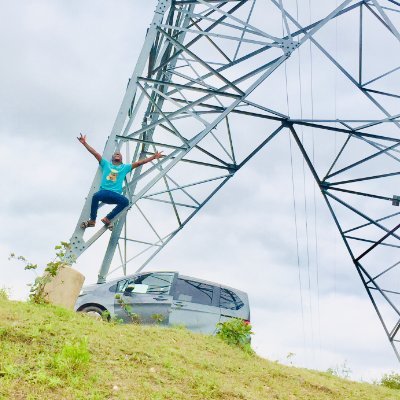 Yerezga's profile picture. The best path may not always be the easiest.  
Don't hesitate take some shots of Gin 🥃🍾.
Certified drunker