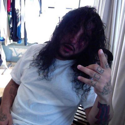Ybhaaw's profile picture. 🧛🏻🧛🏻🧛🏻