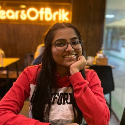 coolkarnni_niv's profile picture. Product Designer @ SuprSend | Prev @ One World Nation & @LeapScholar | Design • Chai • Music | Cohort 3 member @10kDesigners ✨