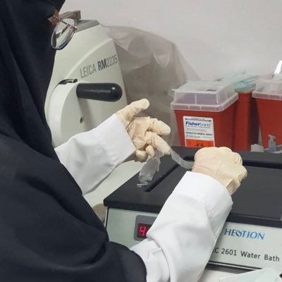 المختبرجية👩🏻‍🔬 