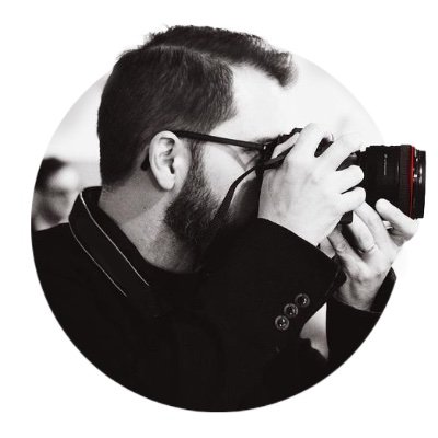 Photographe et graphiste Freelance 🌁🌌Authenticité & Bienfaisance dans la communication 💥 ✏️ , 📷 , 💭, et 🥃.