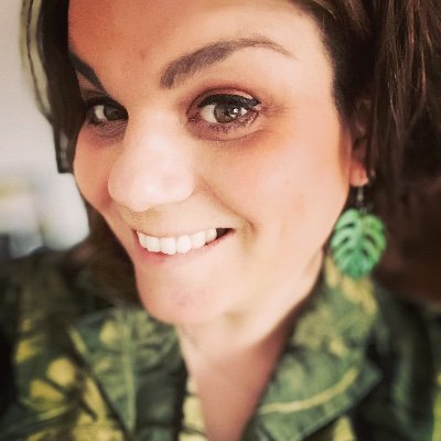 Leeds Uni PhD researcher & Visiting lecturer. @MediaCultureUoW Associate lecturer. Music & pop culture obsessive. Sax & woodwind player. She/they.
Insta: @gold_