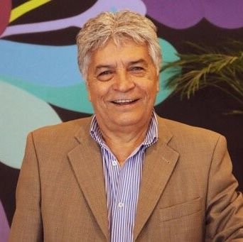 Abogado progresista, no pertenezco a ningún ismo, lucho por el cambio