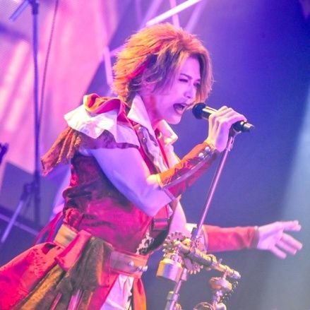 はい。中学の頃からずっとちゃぼです。
michiさんの歌声は27年前からずっと変わらず世界一です。
そしてkojiさんは最高のギタリストでした。
共産・れいわ・社民支持。
自民党・参政党は反社組織、あれを政党とは認めません。
あれを政党として勘違いしてる愚かな国民とも深くは関わりません