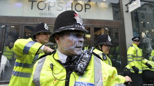 iratetwat's profile picture. it all makes me an irate twat