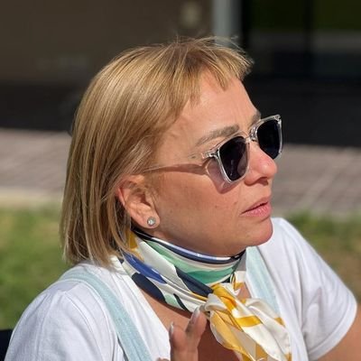 fabisaenzval's profile picture. abogada, madre y arrrrrrrrgentina ... con eso tengo bastante!. Soy del 41%.