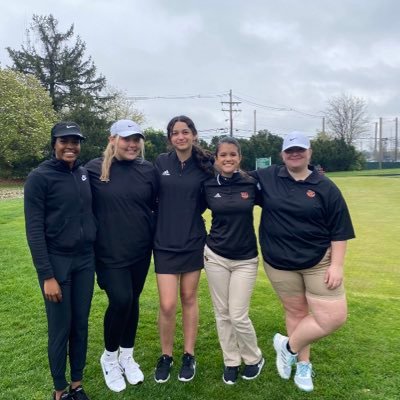 We are the Barnegat girls golf team ⛳️⛳️🏌🏻‍♀️