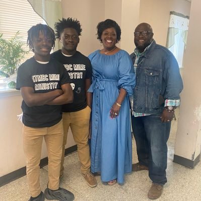 iammomorris's profile picture. Wife, mom, sister, Credit Restoration Specialist, teacher, ΔΣΦ.....God's Child!