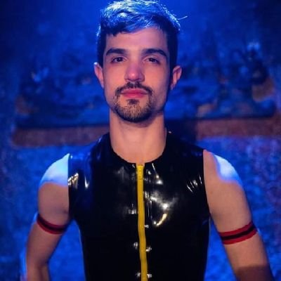 +18 🔞 Rubber Spain Ambassador 2023 - Empowered Pig 🐷 - Rubber, Leather, WS, FF
🐷⛓️💦👟🐾👊☣️🖤