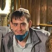 Pablo Endériz (cuenta nueva no tengo la anterior). Hincha de Racing de Avellaneda. Miembro de La Cruz Invertida. Miembro de Hashomer Hatzair (2007-2020). Judio.