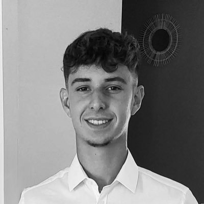 hugo_mynb's profile picture. Dev Web Laravel 💻 TALL Stack 🖤 Filament 🦒